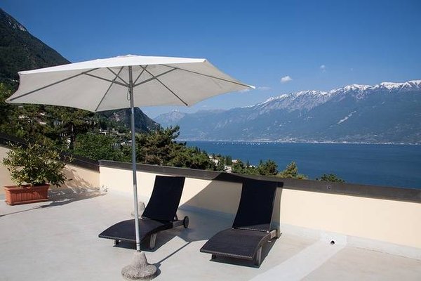 Comment créer une terrasse cosy et chaleureuse avec des mobiliers et accessoires décoratifs ?